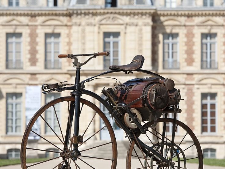 Exposition A bicyclette au Domaine de Sceaux