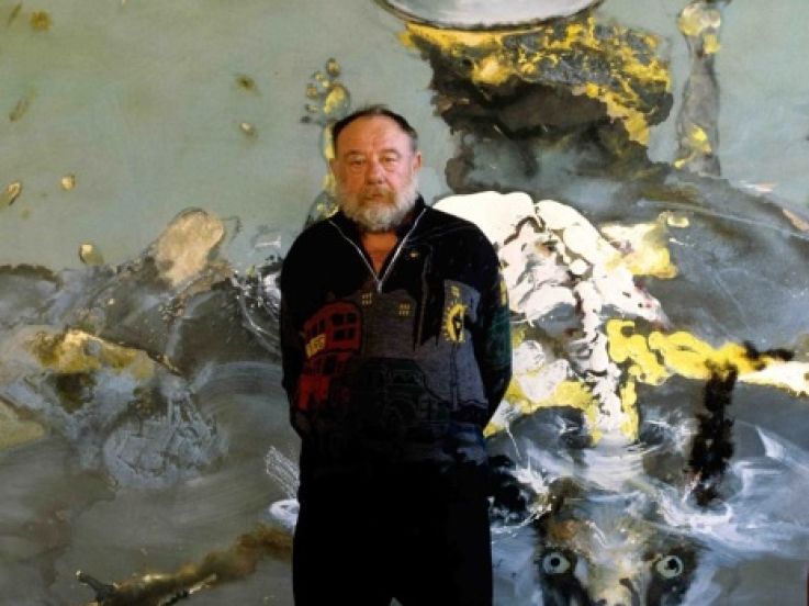 Dans l'atelier, l'artiste photographié au Petit Palais