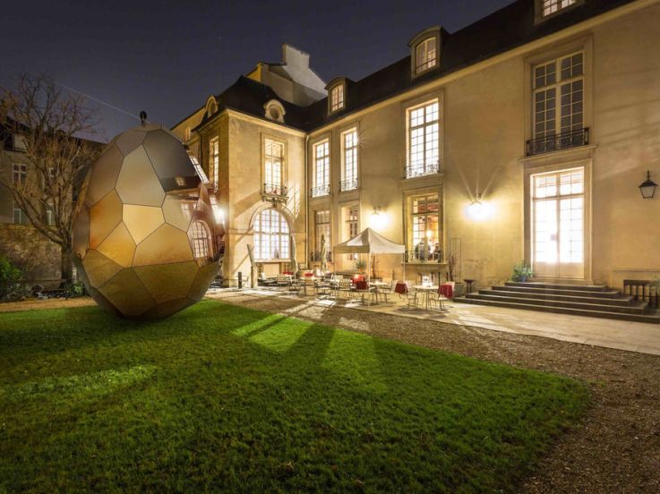 Un sauna insolite à l'Institut Suédois 