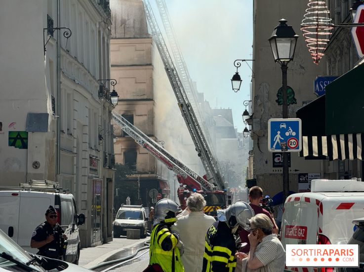 Un incendie en cours à Paris dans le Marais, près du BHV et de l’Hotel de Ville