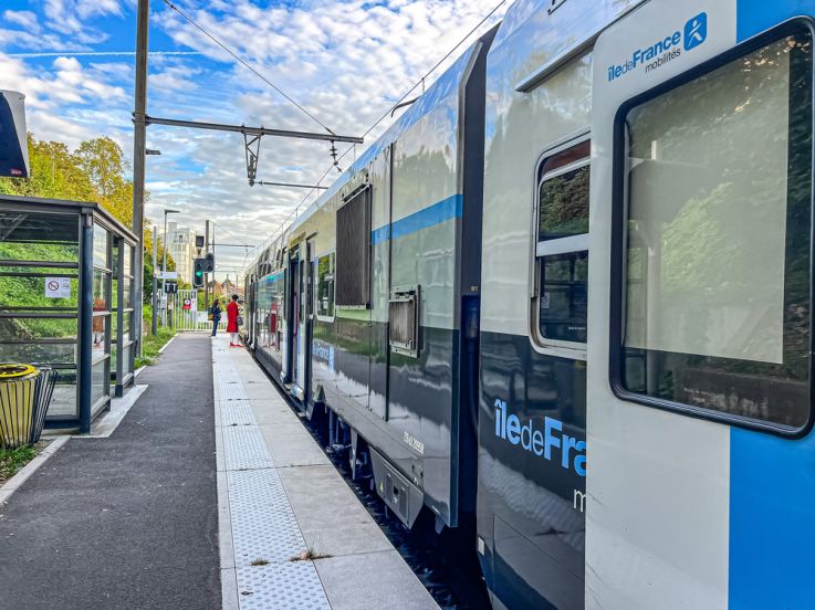 Métro et RER : Comment profiter de trajets gratuits avec la carte Navigo