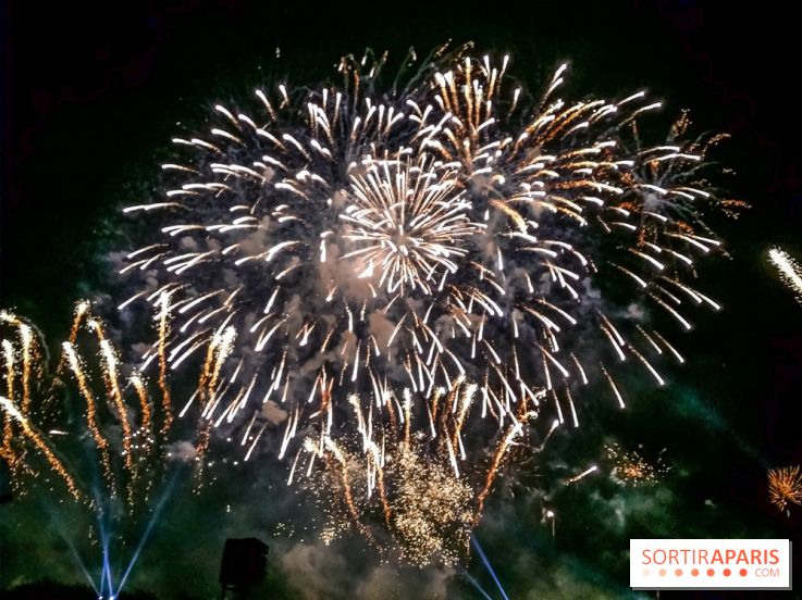 Le Feu d'Artifice de la Fête Nationale du Perras-en-Yvelines, ce 13 juillet 2025