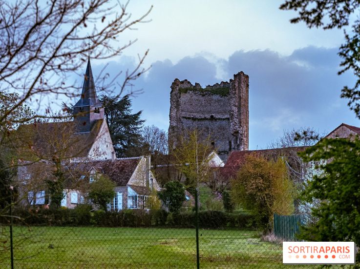 Le donjon de Maurepas dans les Yvelines