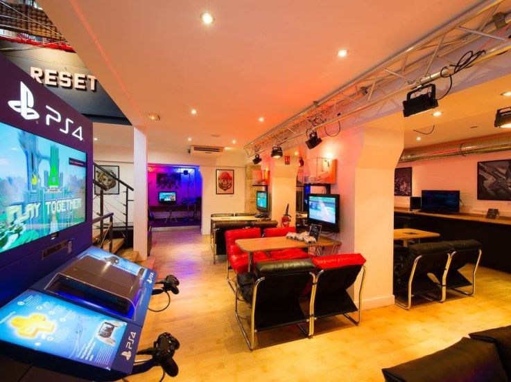 Ouverture du Reset Bar à Paris