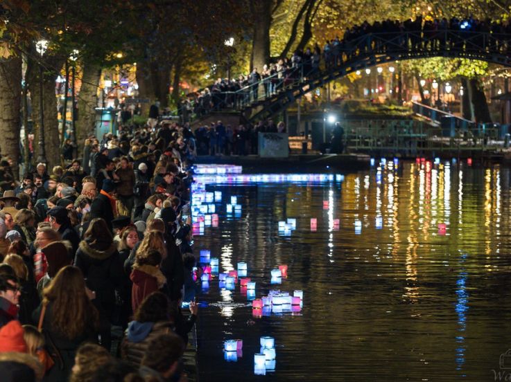 Hommages aux victimes du 13 novembre à Paris