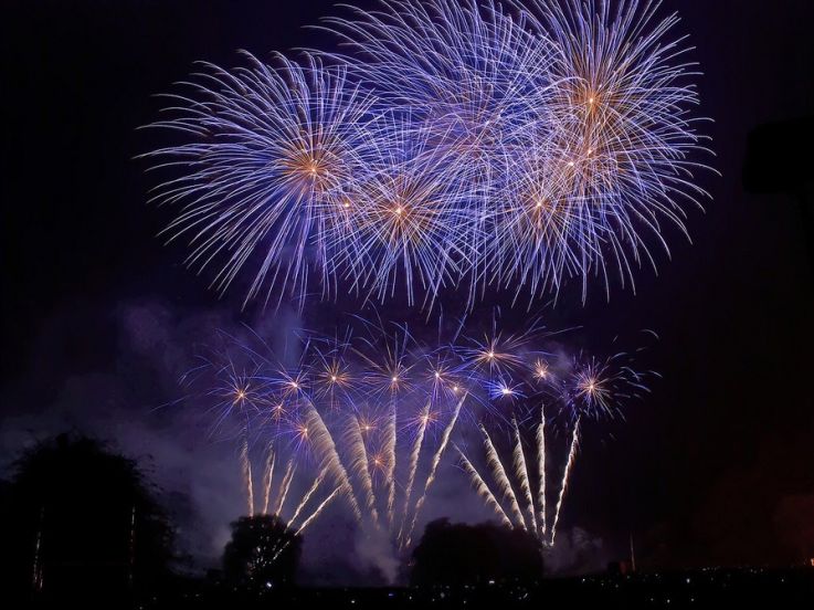 Plein feu sur le chantier : balade et spectacle pyrotechnique au chantier du métro à Villejuif