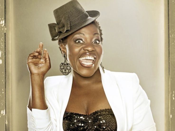 claudia tagbo, crazy, 2012