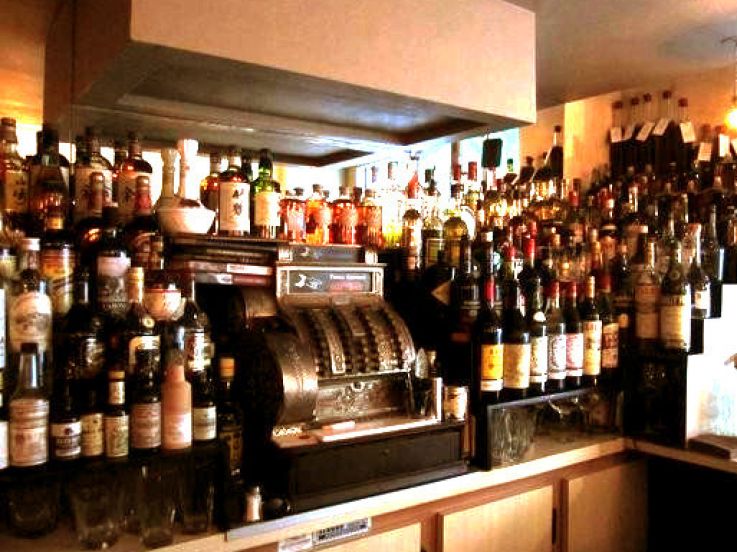 L'entrée des artistes, bar 11e arrondissement, paris