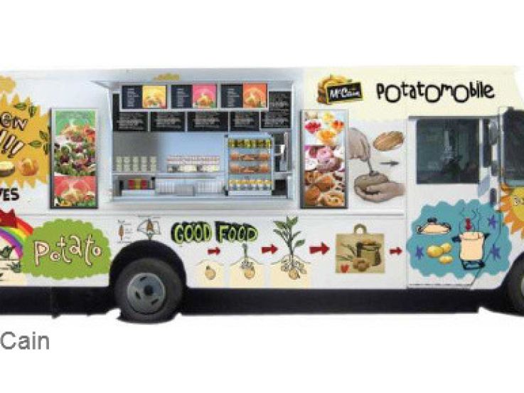 La PotatoMobile Mc Cain à la gare Saint-Denis
