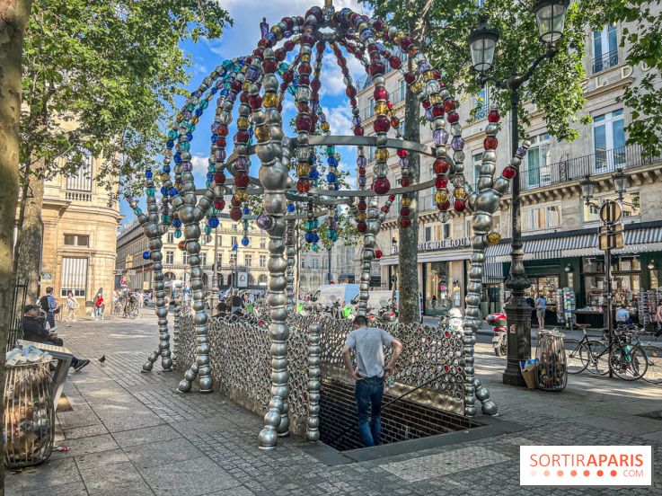 Métro Palais Royal - Musée du Louvre - Kiosque des Noctambules - Jean-Michel Othoniel