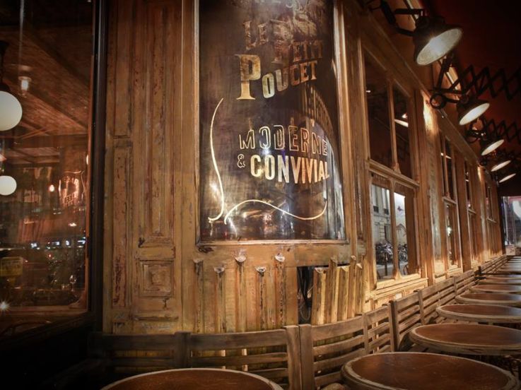 Le Petit Poucet : le bar-restaurant vintage de la Place de Clichy