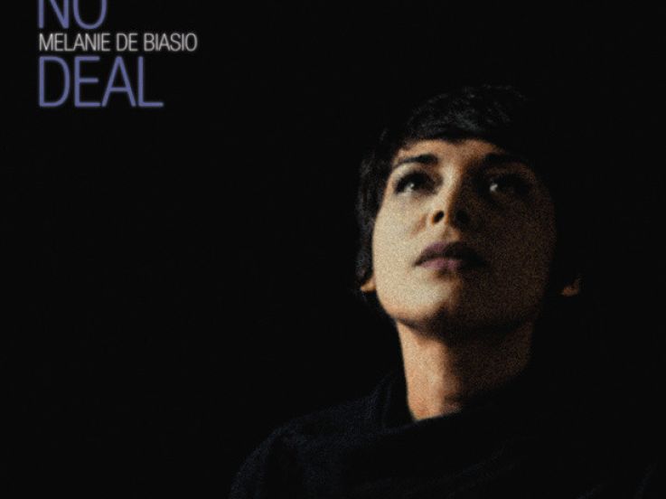 Melanie de Biasio en showcase à la Fnac des Ternes