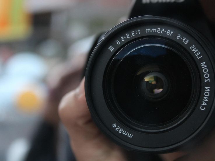 Claude Gassian : ses photos de légendes du rock à voir à la Galerie Rabouan Moussion