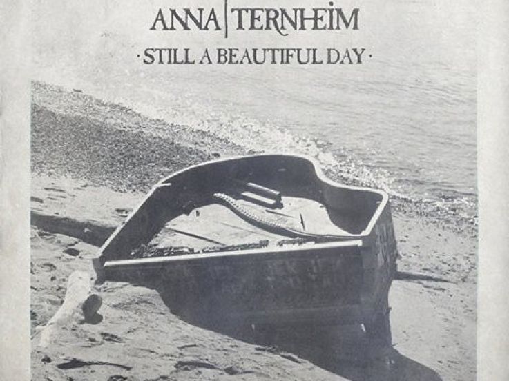 Anna Ternheim en concert au Café de La Danse à Paris en 2016