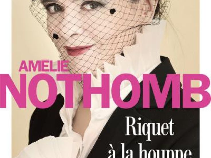 Amélie Nothomb en dédicace à Paris