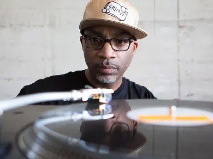 Mona à La Bellevilloise avec Zernell 