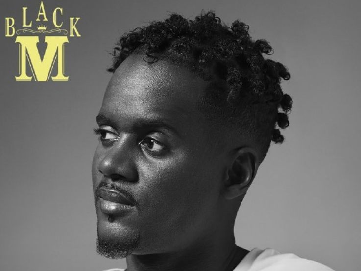 Black M en rencontre et mini concert gratuit à la Fnac Bercy Village