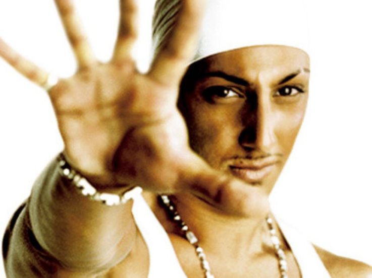 K-Maro en concert à L'Elysée Montmartre à Paris en 2020