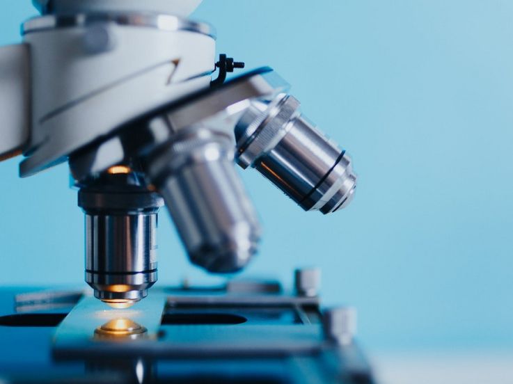 Coronavirus : Sanofi se dit prêt à offrir un médicament anti-paludique pour traiter 300 000 malades