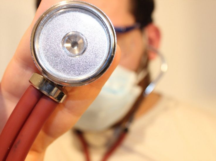 Coronavirus : la "langue Covid", un nouveau symptôme de la maladie ?