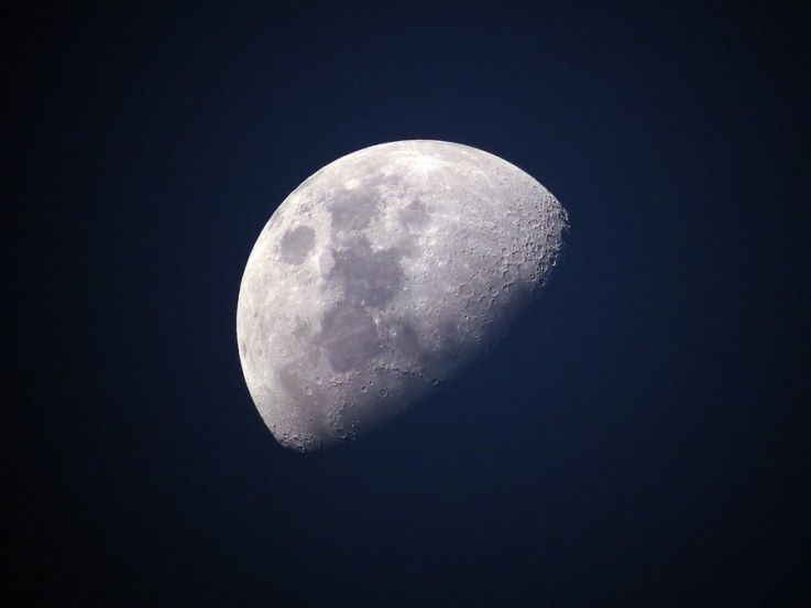 Espace : un milliardaire japonais offre huit tickets pour un voyage autour de la Lune