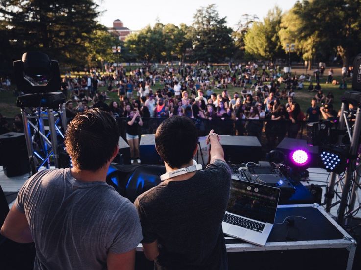 "La fête de la musique aura bien lieu", et sans "pass sanitaire" affirme Bachelot