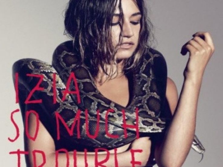 Izia So Much Trouble concert Paris 2012