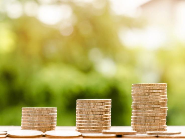 Smic, impôts, listes électorales, bourses étudiantes… ce qui change au 1er mai 2022