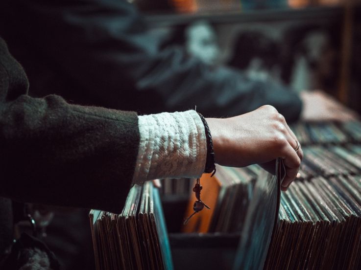 Orelsan, Ninho, Stromae... voici les meilleures ventes d’albums de l’année 2022