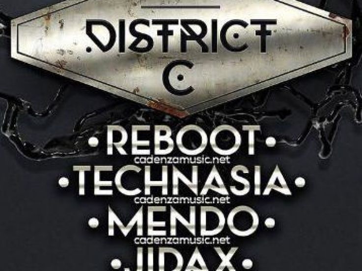 District C à l’Electric sur le toit du Hall 7