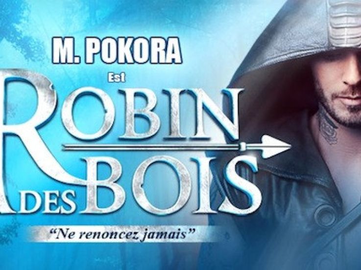 M Pokora et la troupe de Robin des Bois en dédicace à la Fnac Saint Lazare