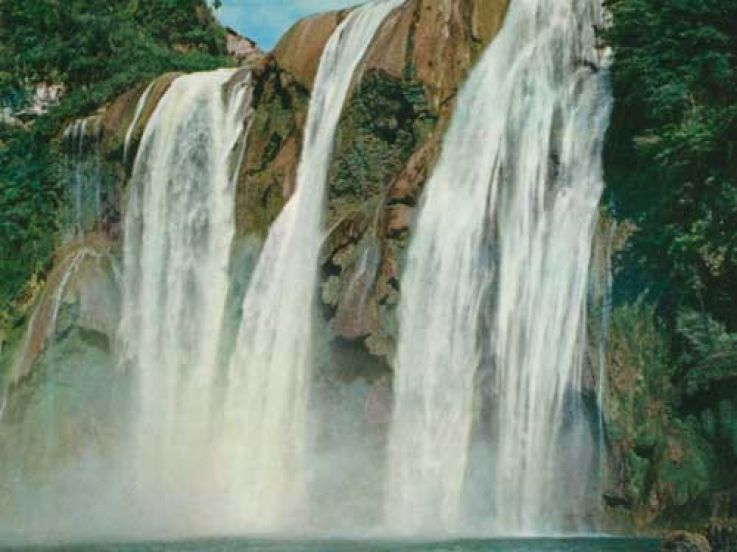 Haris Epaminonda, l'exposition au Frac Ile-de-France