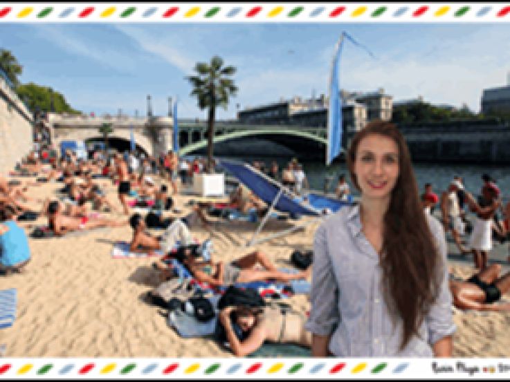 Envoyez une carte postale-selfie de Paris Plages