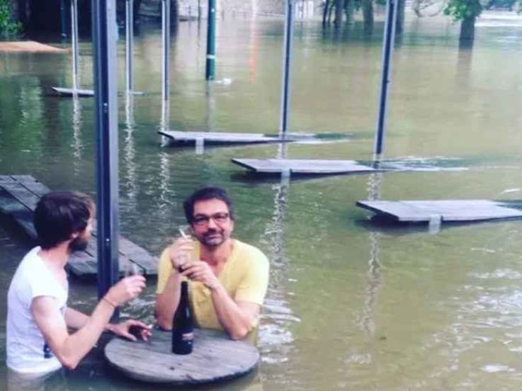 Sauvez Les Nautes de l'inondation en buvant un verre !