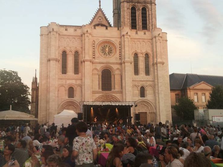 Pique-nique concert devant la Basilique de Saint-Denis 2016