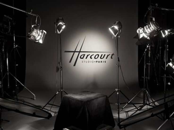 Au Royal Monceau, un studio éphémère Harcourt