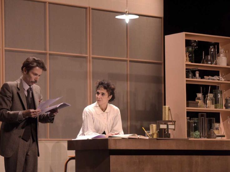 Le Paradoxe des jumeaux au théâtre de la Reine Blanche