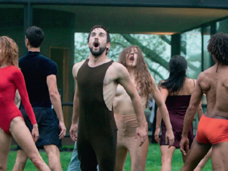 Modern living 2019, spectacle de Gerard and Kelly à la Villa Savoye