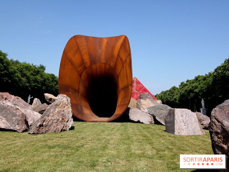 Dirty Corner d'Anish Kapoor au Château de Versailles