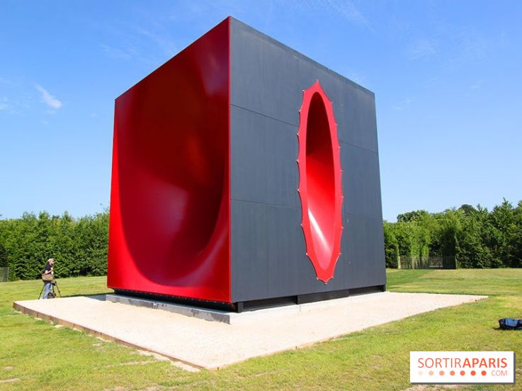 Sectional Body preparing for Monadic Singularity