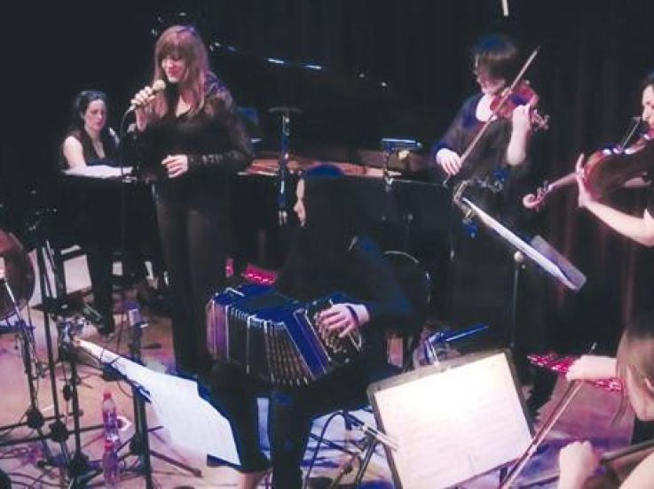 ELISE CARON ET LAS MALENAS