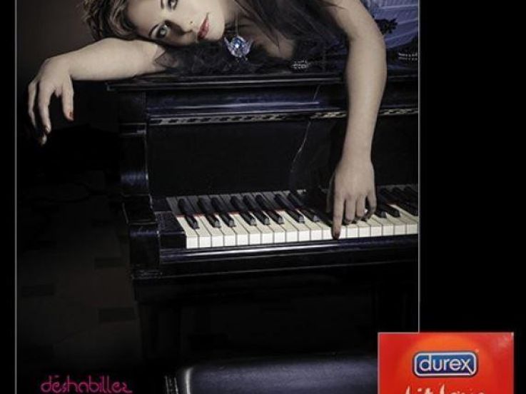 Déshabillez-moi, le calendrier en faveur de la lutte contre le SIDA