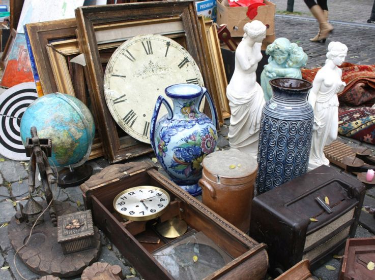 Grande vente solidaire Emmaüs Coup de main à la Recyclerie du 20ème