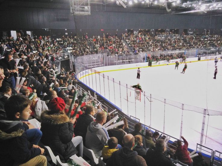 Les Bleues du hockey sur glace en TPQO à l’Aren’Ice