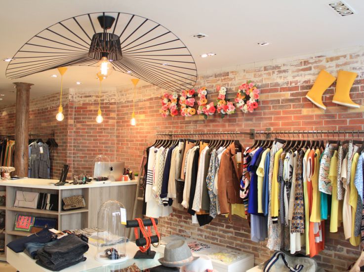 Juliana Rose ouvre pour l'Euro 2016 et soutient la France 