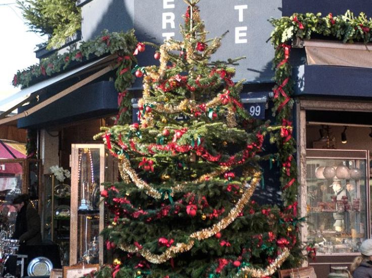 Noël au marché d'antiquités des Puces de Saint-Ouen