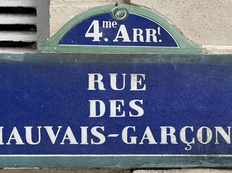 Pourquoi la rue des mauvais garçons à Paris s’appelle-t-elle ainsi ? 