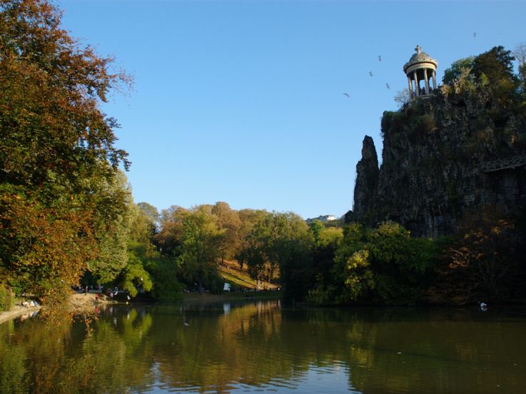 Le parc des Buttes-Chaumont à Paris