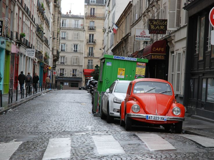 Paris : des places de parkings transformées en Parklet