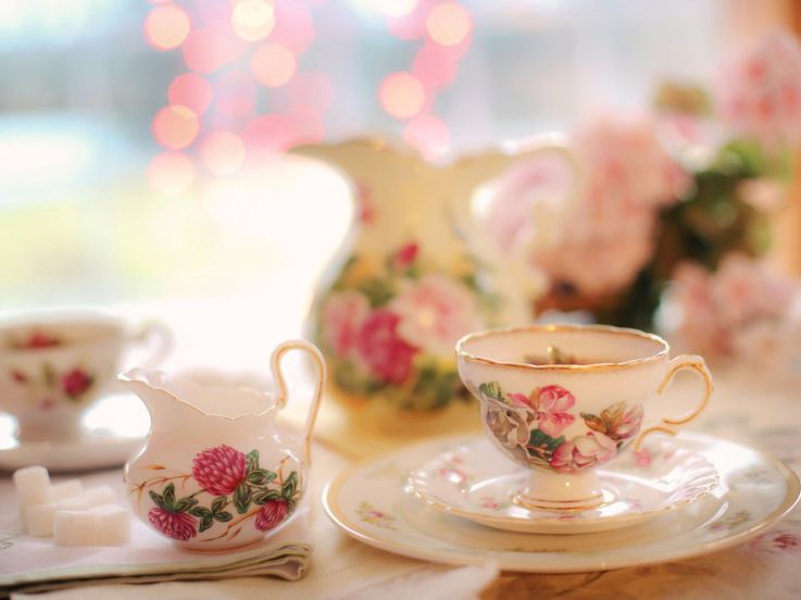 Un brunch aux Pays des Merveilles débarque à Paris